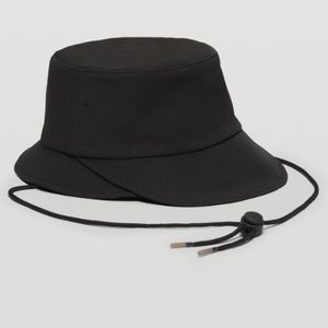 Wide brim bucket hat with strap